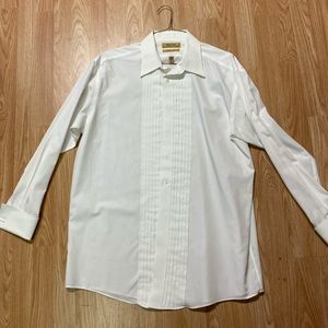 Roundtree and Yorke Gold Label tuxedo dress shirt